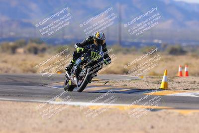 media/Dec-17-2023-CVMA (Sun) [[bf0c04832d]]/Race 2 Amateur Supersport Open/